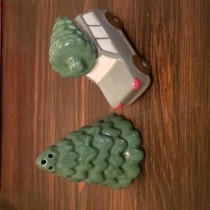 Christmas tree and car Salt & Pepper shaker set